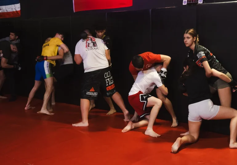 OSF ARANJUEZ, OSF EN ARANJUEZ, gimnasio en Aranjuez, club OSF ARANJUEZ, gimnasio de artes marciales en Aranjuez, clases de MMA en Aranjuez, clases de artes marciales mixtas en aranjuez, clases de mma osf aranjuez.