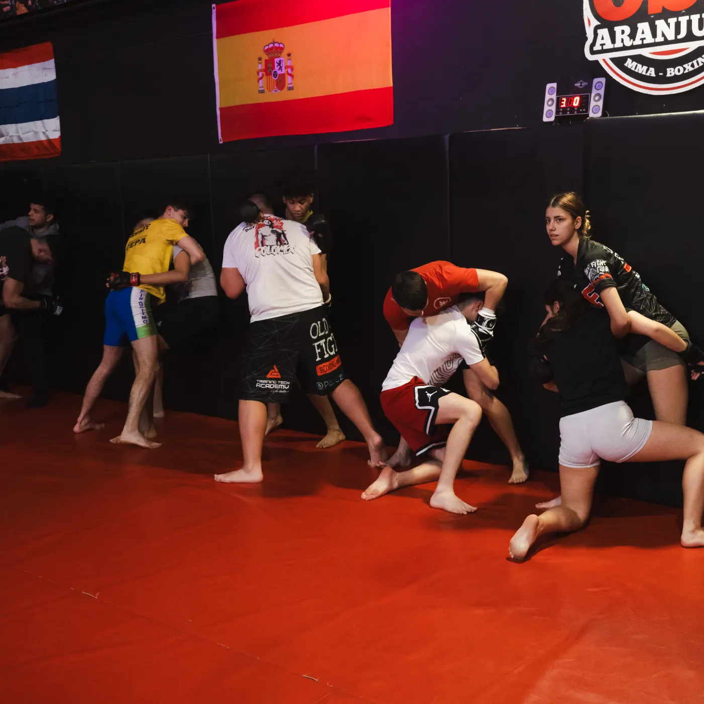 OSF ARANJUEZ, OSF EN ARANJUEZ, gimnasio en Aranjuez, club OSF ARANJUEZ, gimnasio de artes marciales en Aranjuez, clases de MMA en Aranjuez, clases de artes marciales mixtas en aranjuez, clases de mma osf aranjuez.