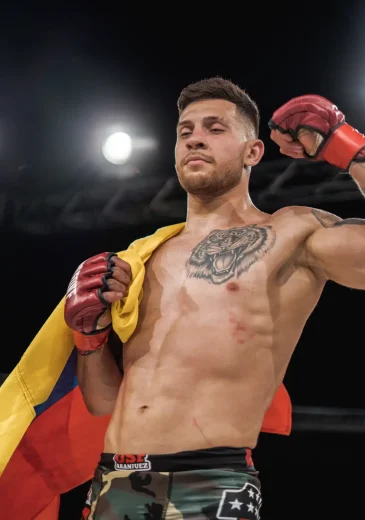 Miguel ángel Colombo Lozano, luchador profesional de MMA, Artes Marciales Mixtas España, MMA España, UFC España.